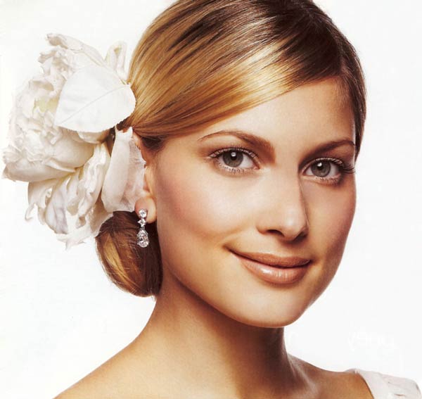 Bridal-jewellery-silk-flowercorsage